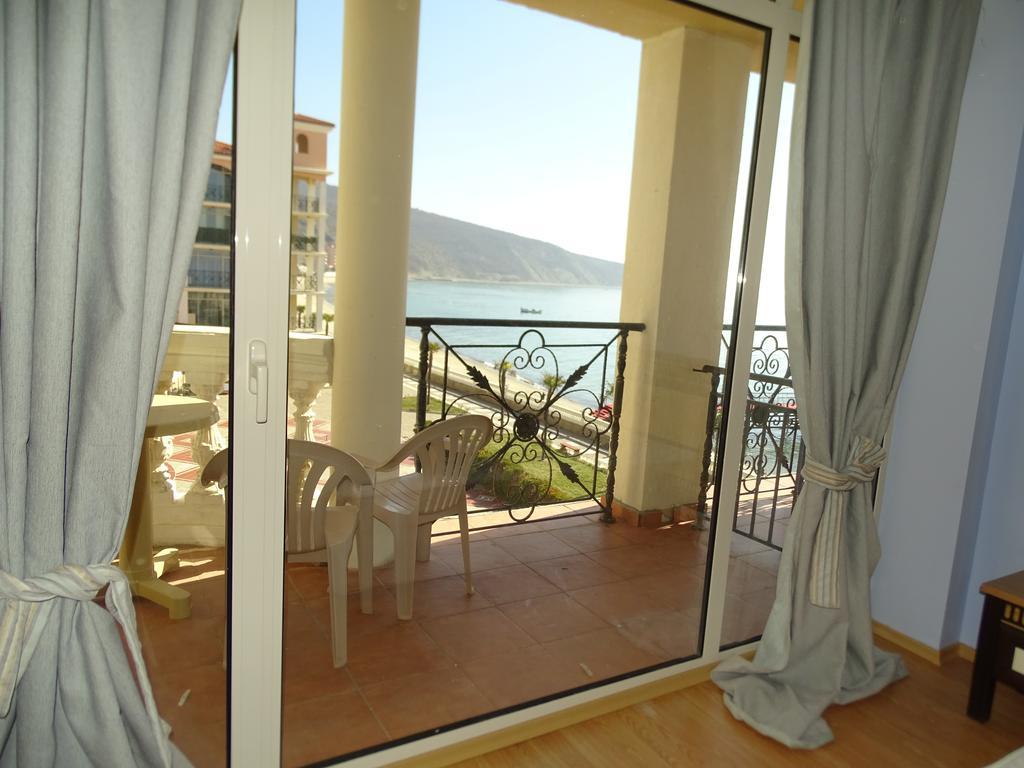 Elenite Private Apartments Esterno foto