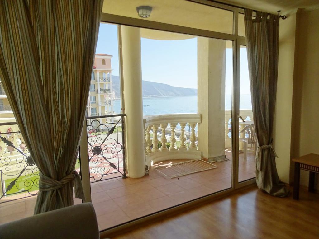 Elenite Private Apartments Esterno foto